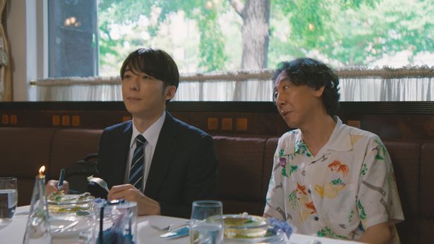 高橋一生演じる夏野幹夫と利重演じる大介叔父さんとの共演シーン