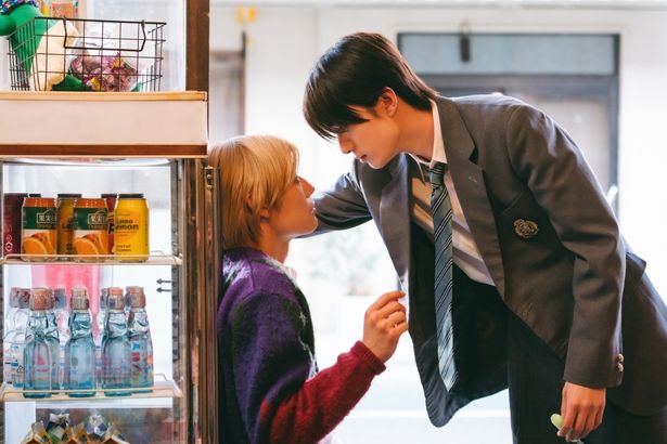 一見なにを考えているかわからない寡黙な美鶴に円は翻弄されてしまう