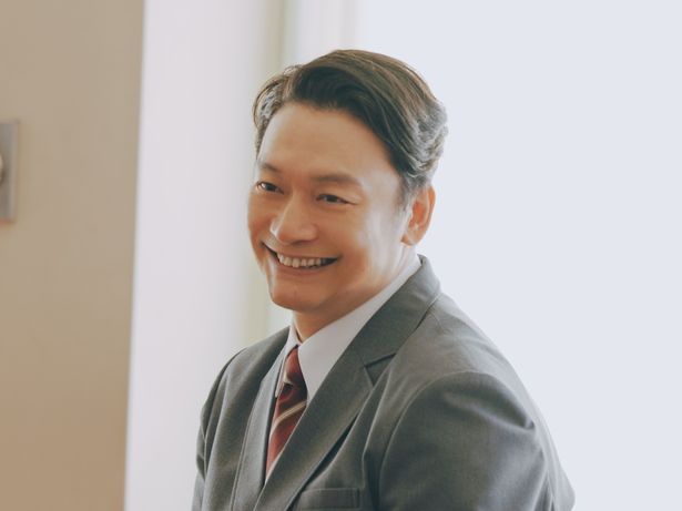 【写真を見る】主演の香取慎吾はじめキャスト陣の制服姿も解禁！