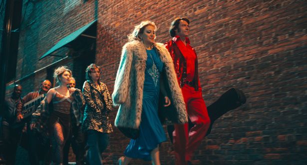 『ソング・サング・ブルー』は4月17日(金)公開！