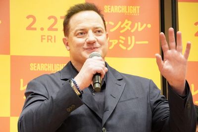 ブレンダン・フレイザーが日本で撮影を敢行した『レンタル・ファミリー』が日本でお披露目！