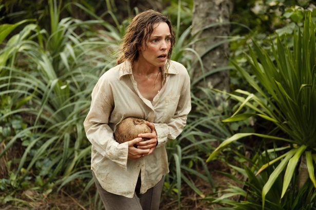 パワハラ上司と無人島に漂着する女性の復讐劇を描く『HELP/復讐島』