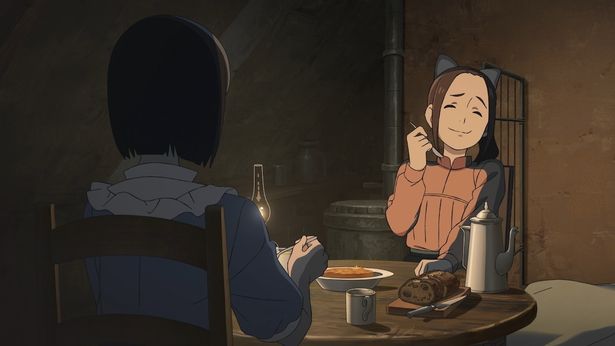 ご飯を頬張るヒロインの表情にも注目
