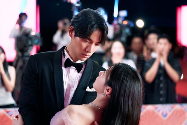 ムヒの素顔を知るうちにヒロは彼女に惹かれていく(「恋の通訳、できますか？」)