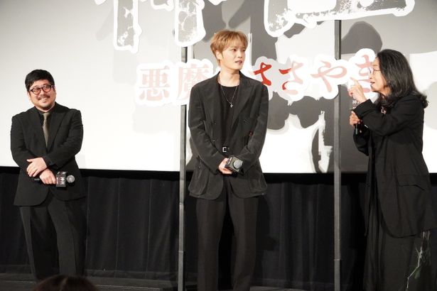 映画『神社　悪魔のささやき』の公開記念舞台挨拶の様子