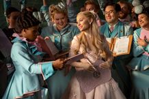人々に愛される“善い魔女”ことグリンダの知られざる胸の内とは？『ウィキッド 永遠の約束』特別映像