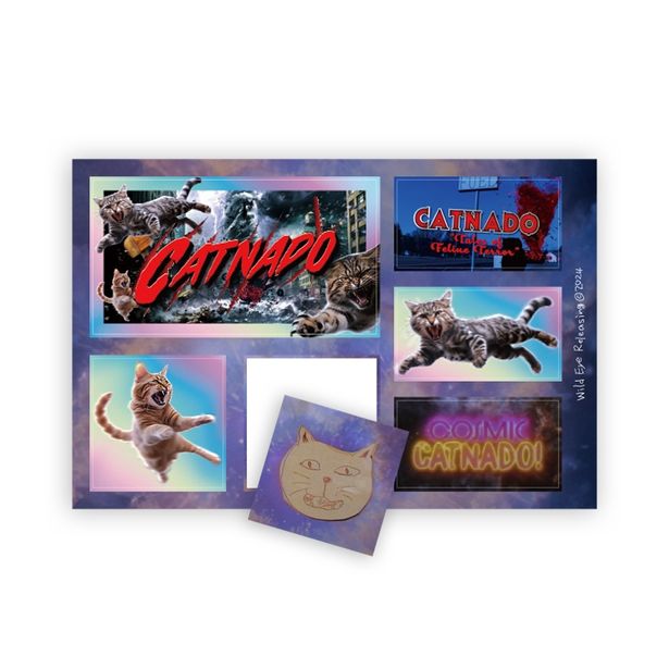 躍動感ある猫たちがポイントのステッカー！スマホの裏にも入るサイズ感がいい