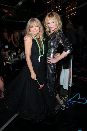 10年来の親友！メラニー・グリフィスとゴールディ・ホーン