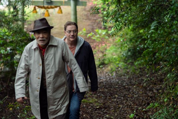 落ちぶれた俳優フィリップは、“レンタル家族”として働きはじめることに