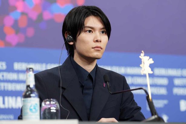 主人公、帯刀敬太郎役の萩原利久