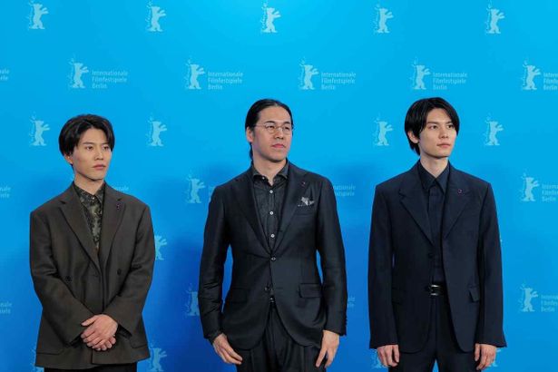 フォトコールでの3人