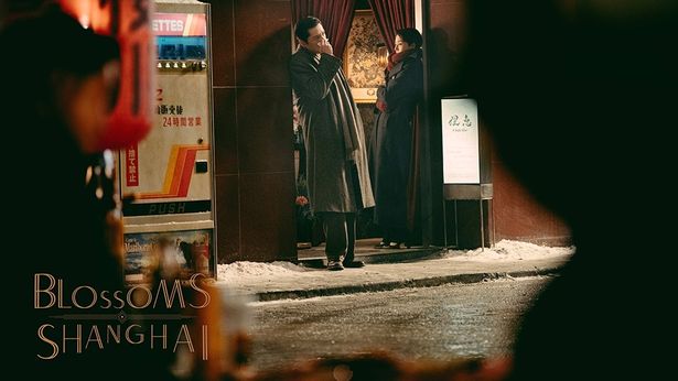 小田和正の「ラブ・ストーリーは突然に」など多数の日本のヒット曲が彩る