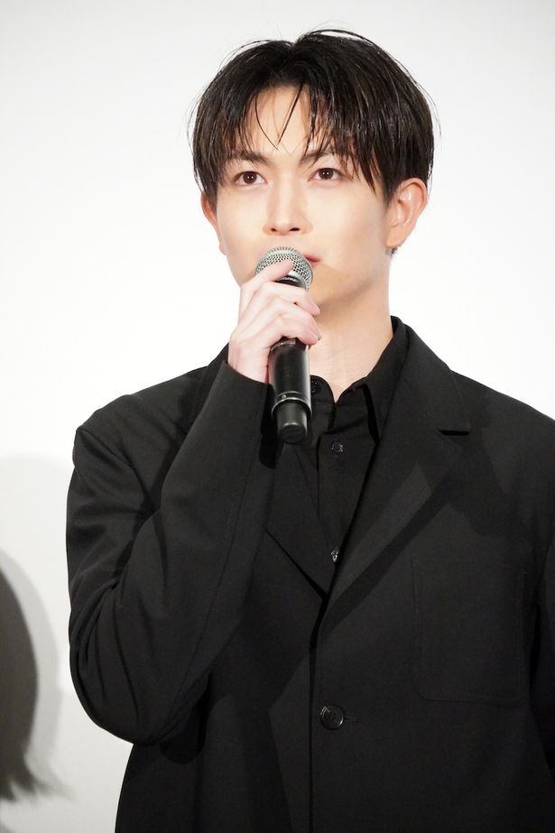 門田陽光役を演じた綱啓永