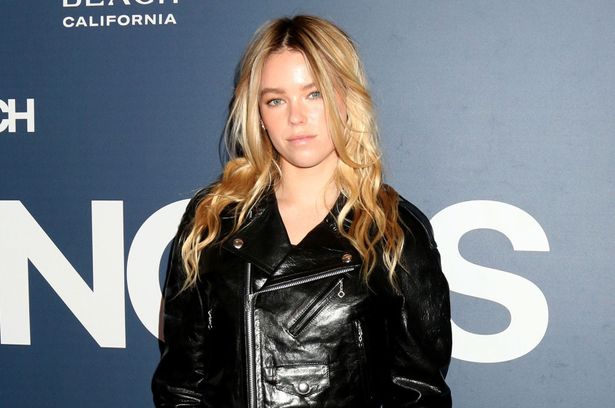 【写真を見る】“新生DCユニバース”の『スーパーガール』に抜擢！今年大ブレイク間違いなしのミリー・オールコックも出演へ