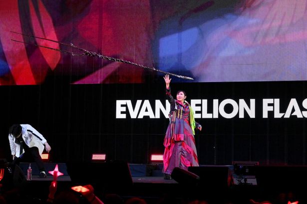 高橋洋子によるスペシャルライブ「EVANGELION FLASHBACK」が行われた