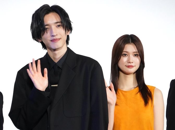 道枝駿佑、『君が最後に遺した歌』完成披露試写会で生見愛瑠からの暴露にあたふた！三木孝浩監督からは「有言実行」と絶賛され笑顔