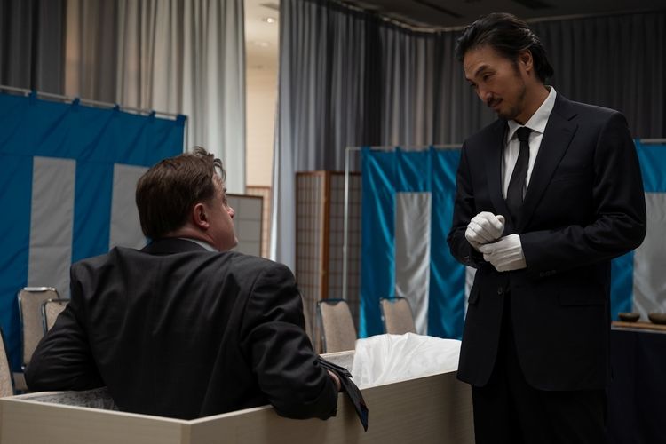 新郎“役”が失踪!?『レンタル・ファミリー』“代役”に挑む個性豊かな面々を収めた本編映像＆場面写真