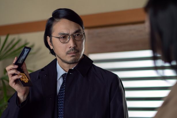 平岳大演じるレンタルファミリー社の代表、多田信二