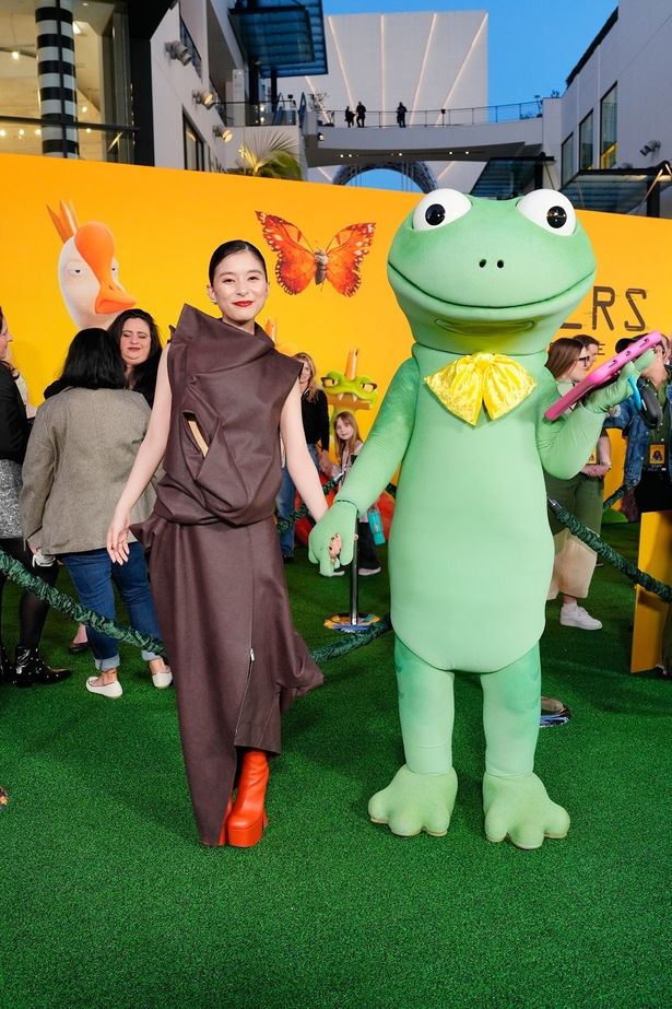 トカゲのトムと仲良く記念写真