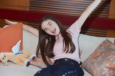 幼い頃の自分は「怖がりの寂しがり屋」だったと語る