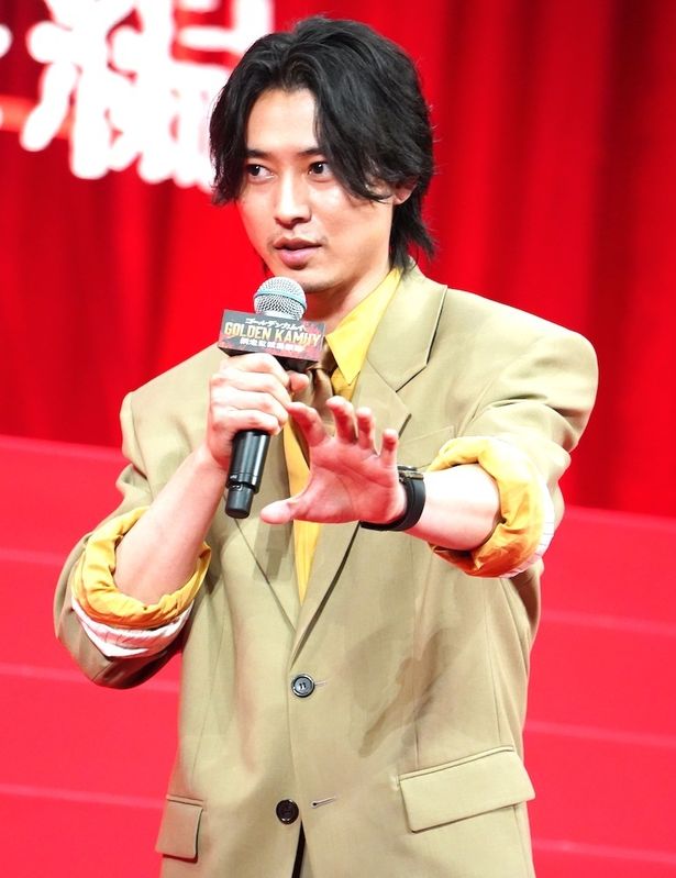 山崎の独特なトークに会場もクスクス