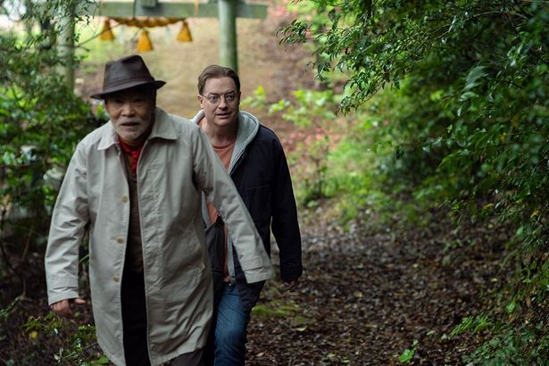 “レンタル家族”として働くフィリップ(フレイザー)に大きな影響を与える国民的名優、喜久雄役を務めた柄本