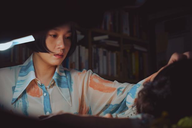 『白い車に乗った女』 場面写真