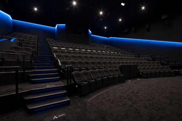 音響と映像の最新テクノロジーを用いた高品質シアター「ドルビーシネマ」を導入