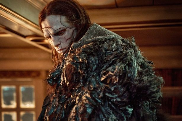 【写真を見る】美しい面影はどこに!?ジェイコブ・エロルディが“怪物”役を怪演した『フランケンシュタイン』