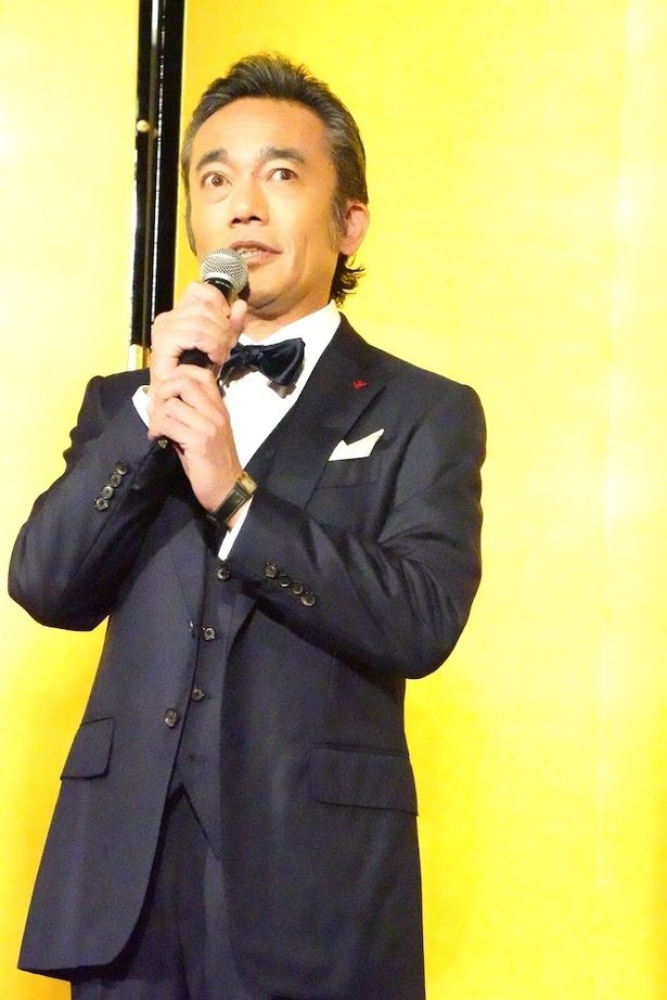 女形で衣裳方の芳澤ほたる役の高橋和也