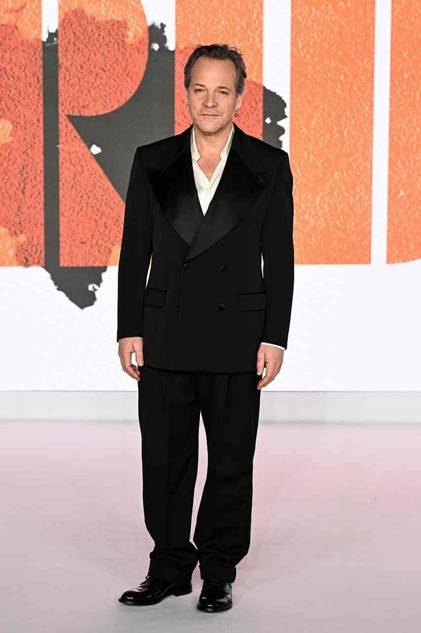 ピーター・サースガード(ジェイク・ワイルズ役)