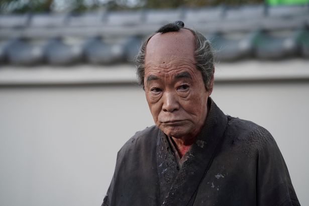 謎の侍・弾蔵役を柄本明が演じる