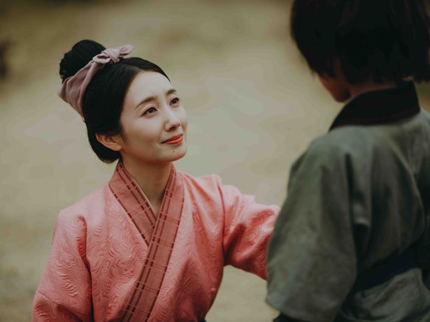 済仁美を演じた波瑠