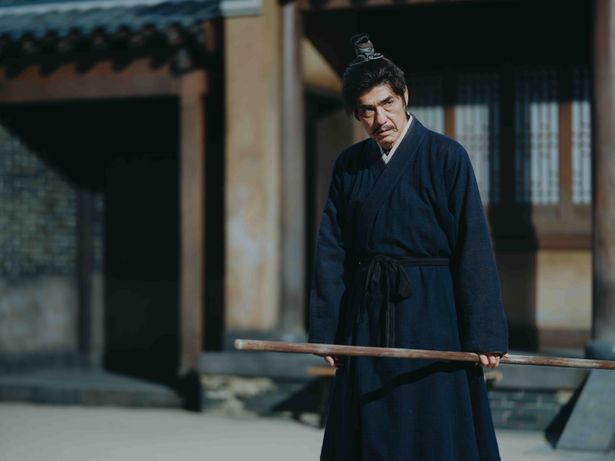 王進を演じた佐藤浩市