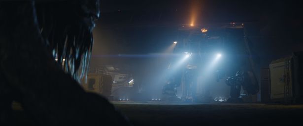 『プレデター：バッドランド』場面写真