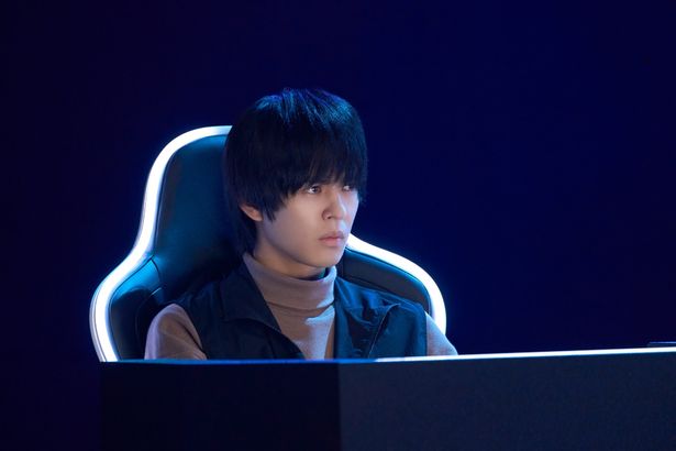 奥野壮演じる、データ分析のシン人類、仏滅