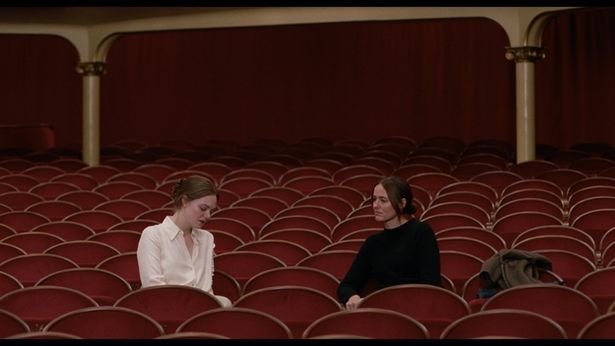 【写真を見る】自信を無くすハリウッドの大スター、レイチェル(エル・ファニング)が心の声を吐露する