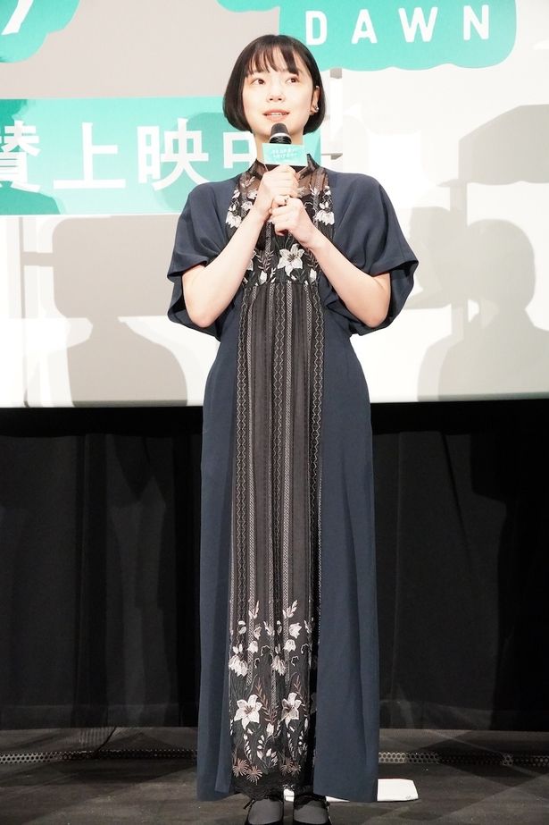 『花緑青が明ける日に』公開記念舞台挨拶の様子