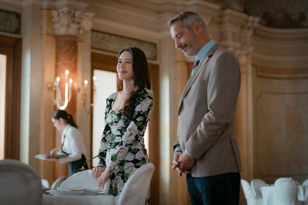 ソン・イェジンが演じるのは、韓国の財閥令嬢にして実業家でもあるセリ(「愛の不時着」)