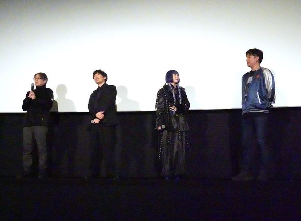 『閃光のハサウェイ』ファンを前に自由なトークを展開し大きな拍手を浴びていた