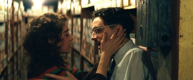 新進気鋭のオデッサ・アザイオンによる熱のこもった演技にも注目！