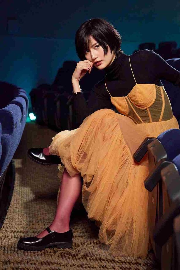 【写真を見る】ブライド風ドレスで“ブライド愛”を熱弁した橋本愛