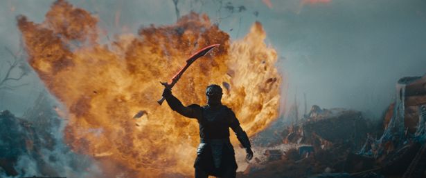 ディミトリアスはプレデターについて「彼らは映画では悪役として描かれているが、彼ら自身の視点ではそうではない」と語る