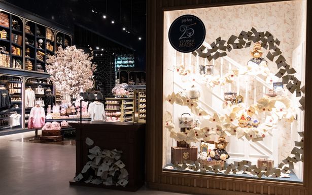 スタジオツアー東京内のメインショップも春爛漫！