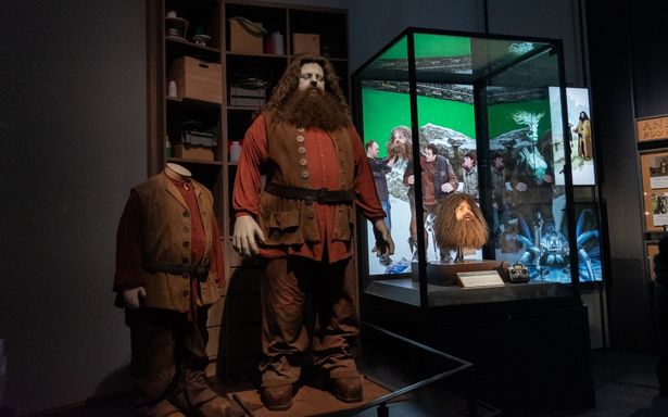 特殊効果や視覚効果など、撮影の舞台裏を知ることができるのが今回の特別企画の目玉