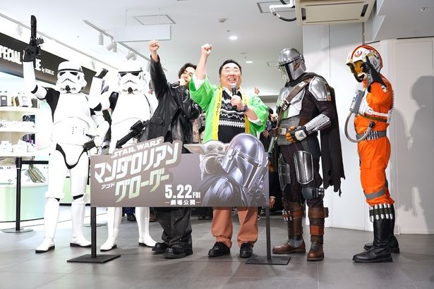 ショップオープンに合わせて「10・9・8・7・6・5・4・3・2・1…我らの道！」