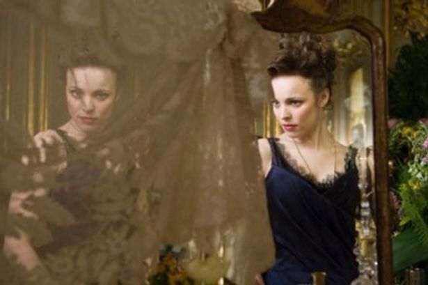 【写真】原作小説にも登場するアイリーンは、ファンの人気が高いキャラクター