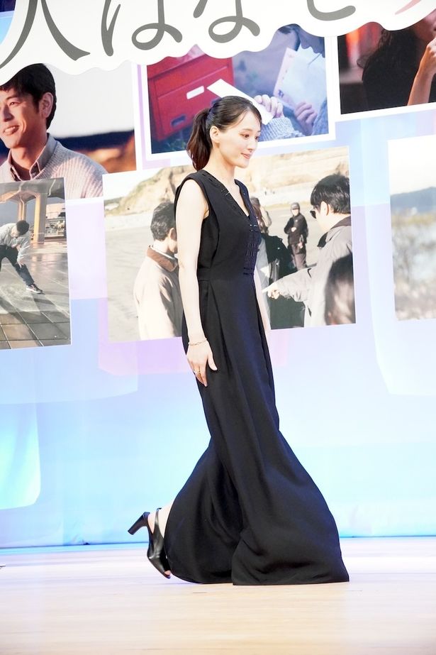 『人はなぜラブレターを書くのか』完成披露試写会の様子