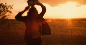 『悪魔のいけにえ』の怖さと魅力の源とは？(『チェイン・リアクションズ』)