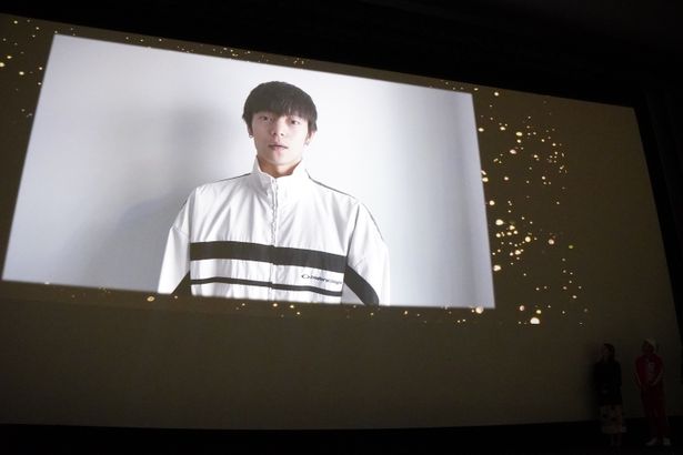 窪田正孝から、サプライズで映像コメントが到着！